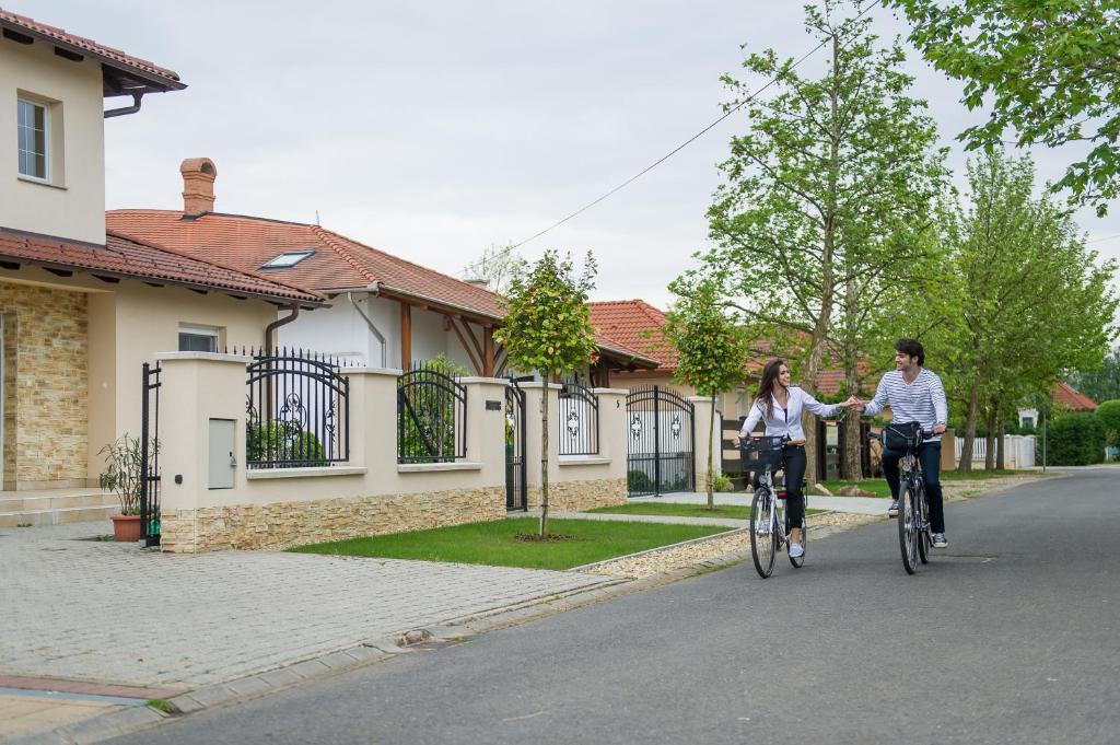 Aura Apartman Hajdúszoboszló Extérieur photo